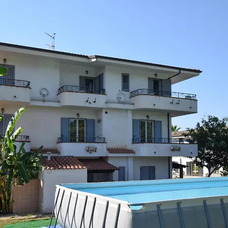 Apartament In 048 Ricadi